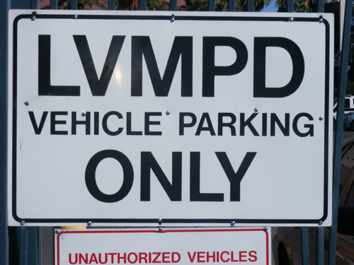 Las Vegas Inmate - LVMPD Vehicle Parking Only Sign
